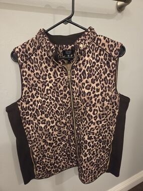 Jones New York Leopard Print Puffer Vest in Tan and Brown